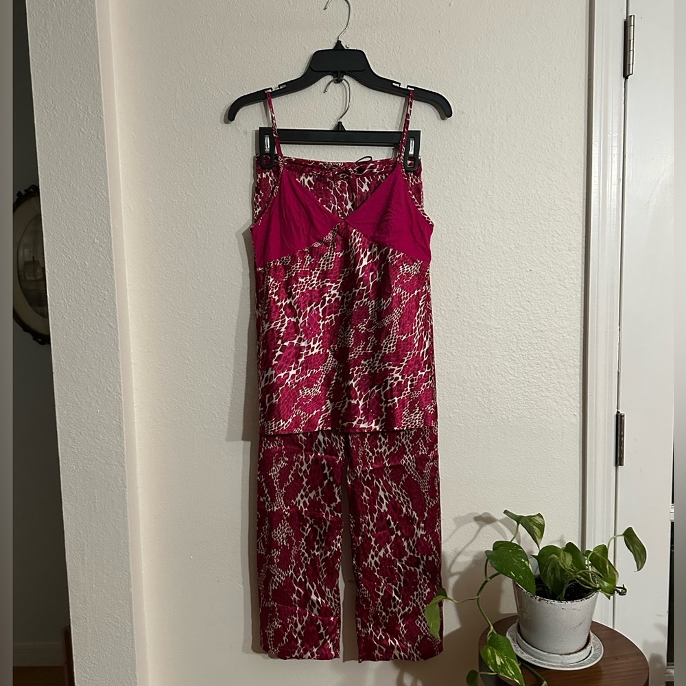 Natori Cruz Satin Snake / Leapord Print Pajama Set Hot Pink Maroon Cream L? - Picture 4 of 14